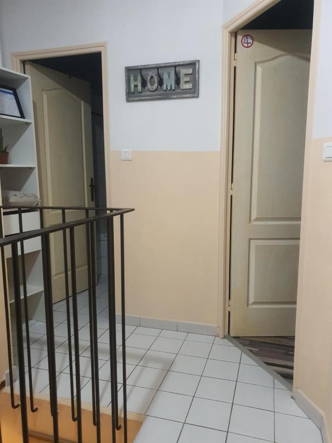 City House Appartements Entraigues-sur-la-Sorgue Esterno foto