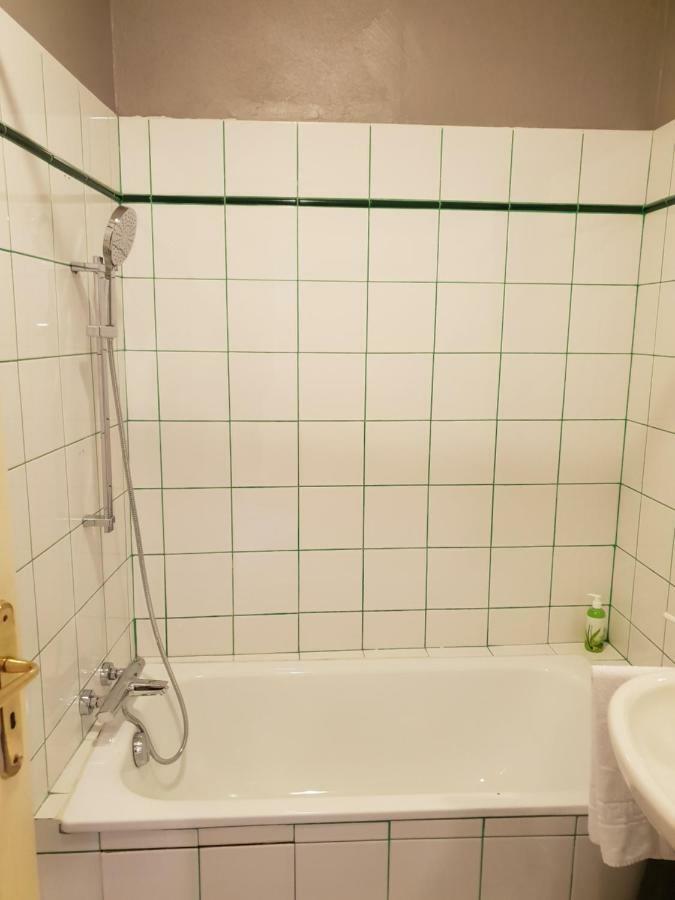 City House Appartements Entraigues-sur-la-Sorgue Esterno foto