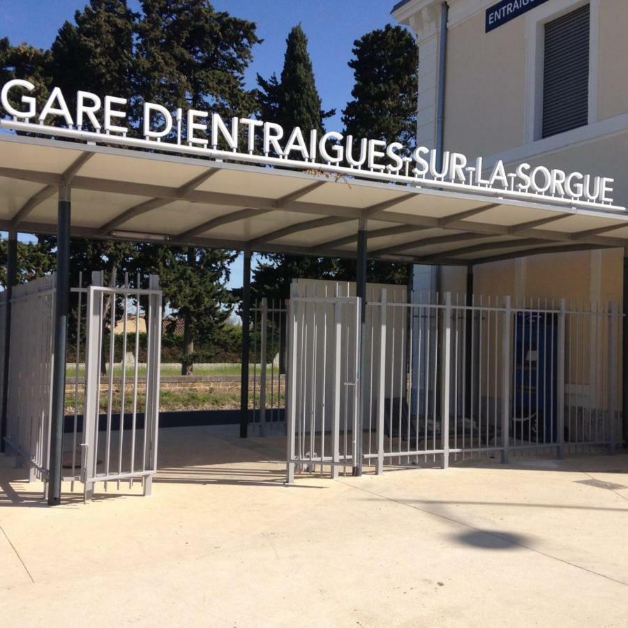 City House Appartements Entraigues-sur-la-Sorgue Esterno foto
